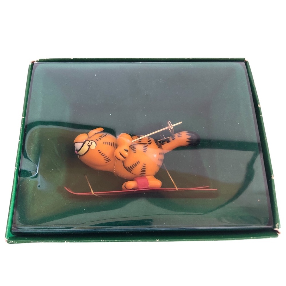 VINTAGE 80s NEW NIB Enesco Garfield Holiday Skier Collectible Christmas Ornament